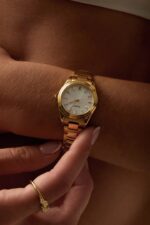 Cainte Laurent Watch Women Sapphire Crystal Steel