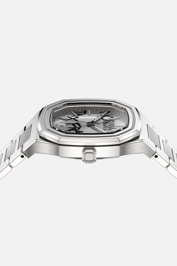 Cainte Cluade TXT Watch Tax Fruad Quartz